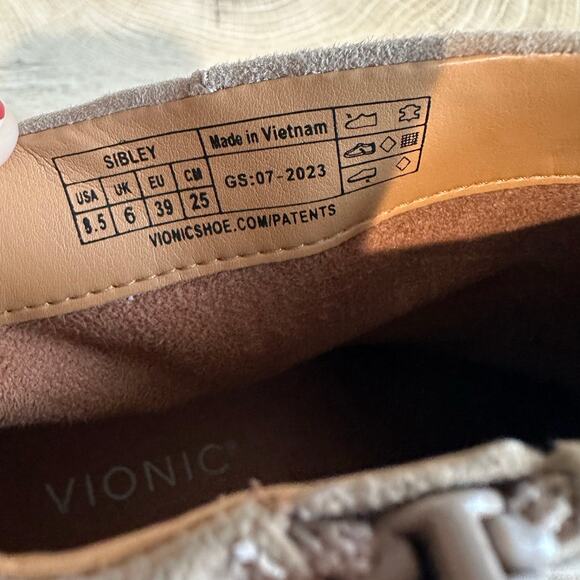 Vionic Sibley Ankle Boot Water Repellent Taupe Suede 8.5 - Picture 5 of 13